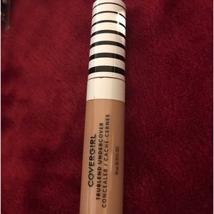 Cover girl concealer ( Sand Beige )